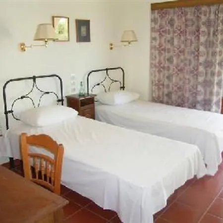Dolphin Votsi Villa *