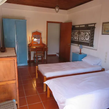 Dolphin Votsi Villa *