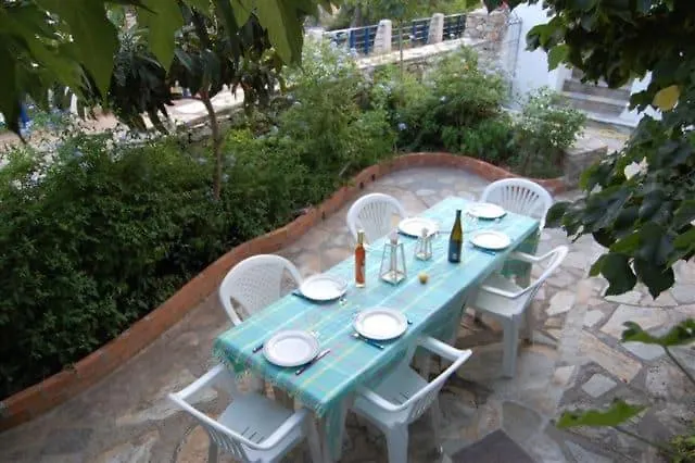 Villa Dolphin Votsi (Alonnisos)